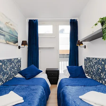 Unitapartaments Short Rent Apartment In Warsaw By Metro Station Rondo Onz Apart With 3Bedrooms 23 Exterior foto
