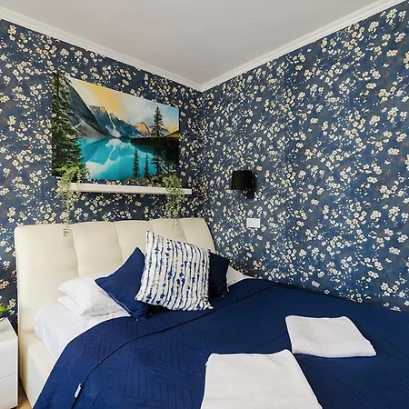 Unitapartaments Short Rent Apartment In Warsaw By Metro Station Rondo Onz Apart With 3Bedrooms 23 Exterior foto