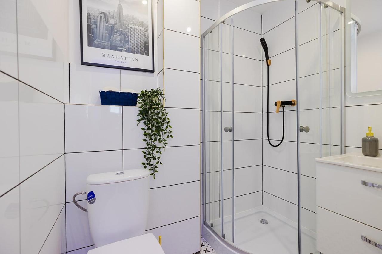 Unitapartaments Short Rent In By Metro Station Rondo Onz With 3bedrooms 23 Apartment