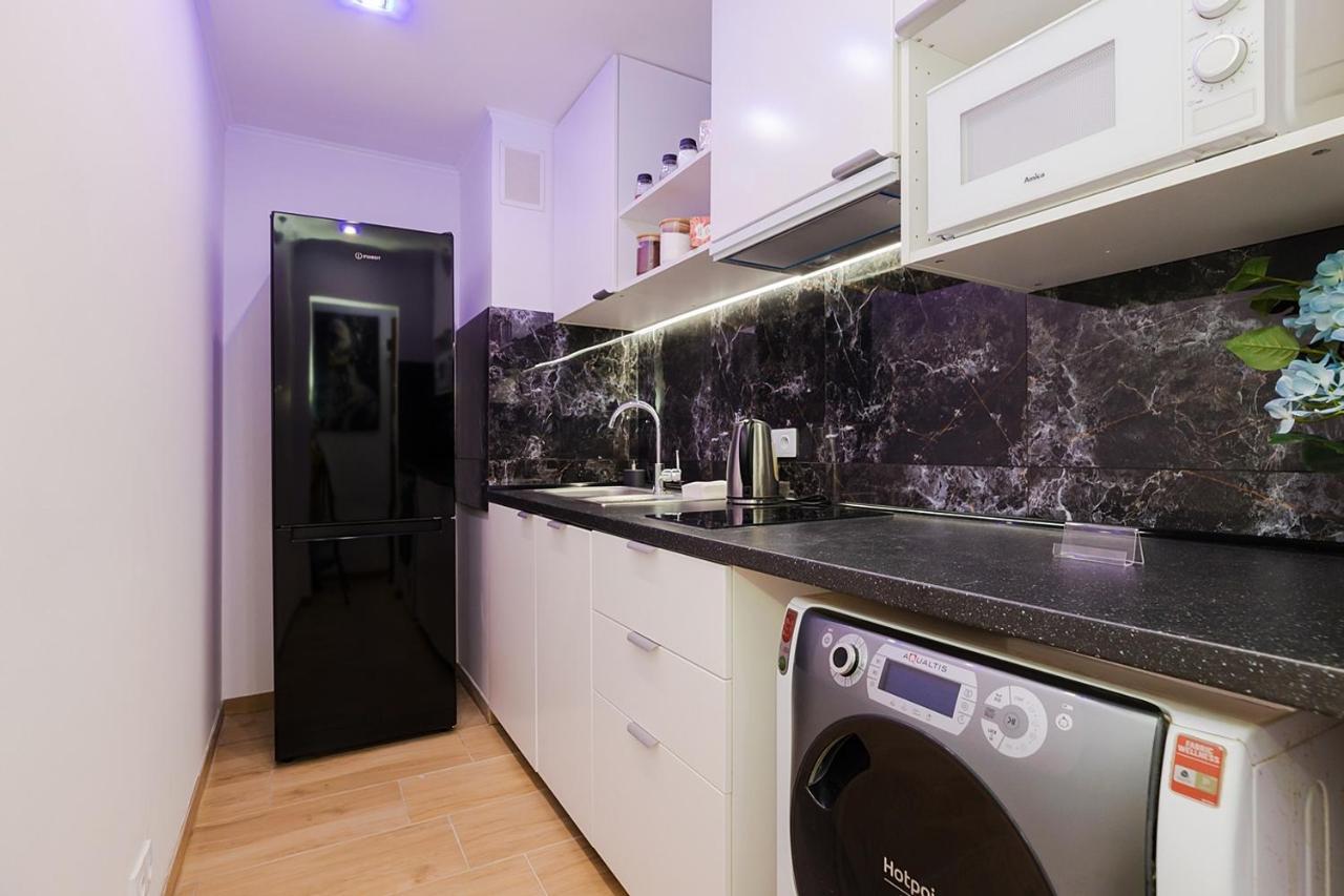 Unitapartaments Short Rent In By Metro Station Rondo Onz With 3bedrooms 23 Apartment Warsaw